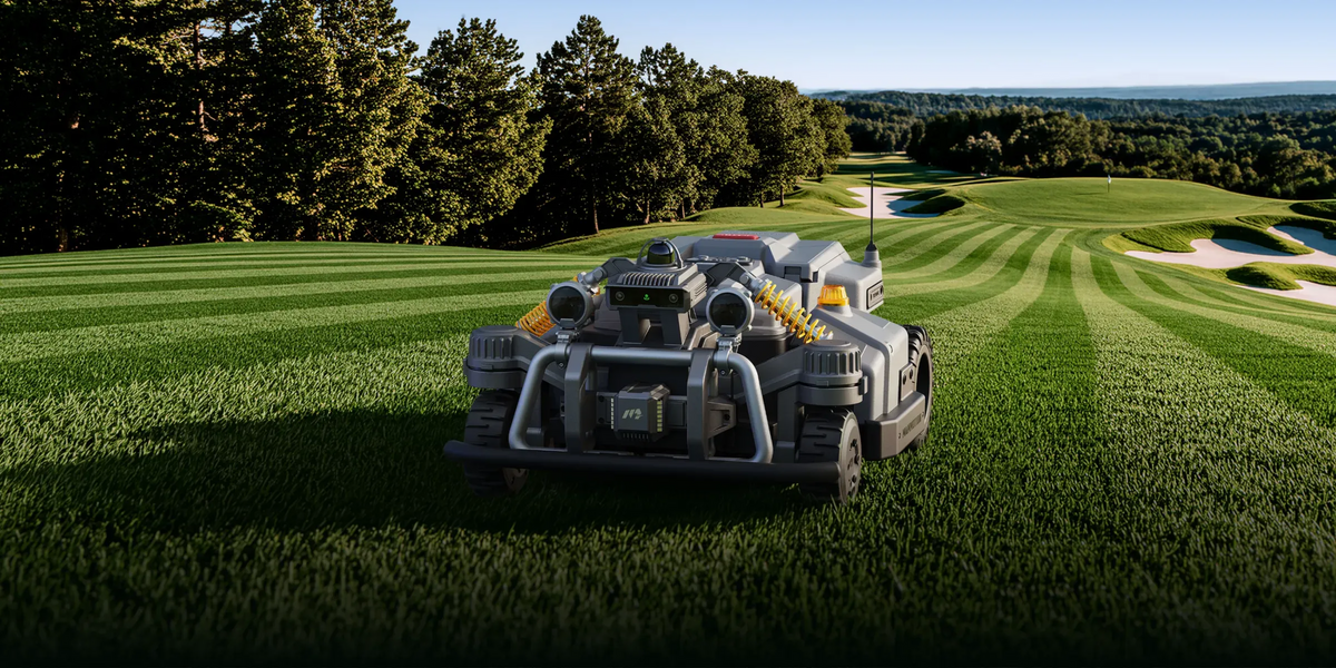 Maston plejer et fairway på en golfbane